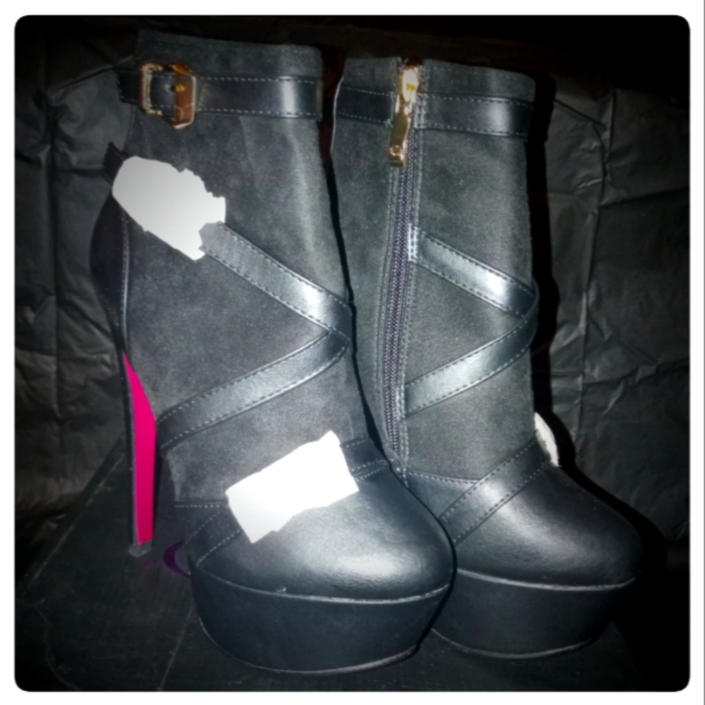 Cleopatra Heel Boot